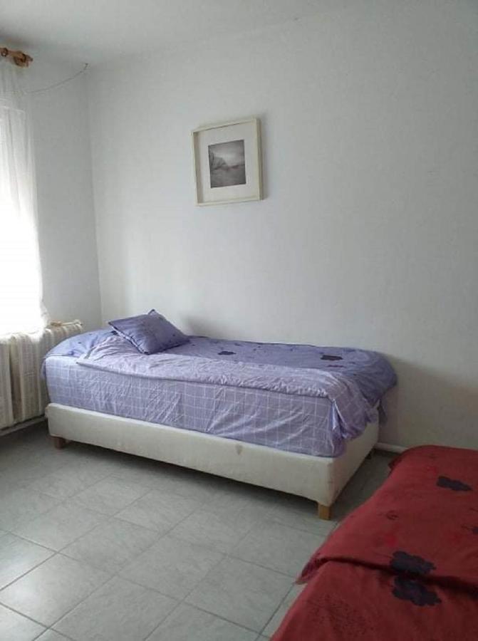 Malomtavi Vendeghaz Hotel Таполца Екстериор снимка