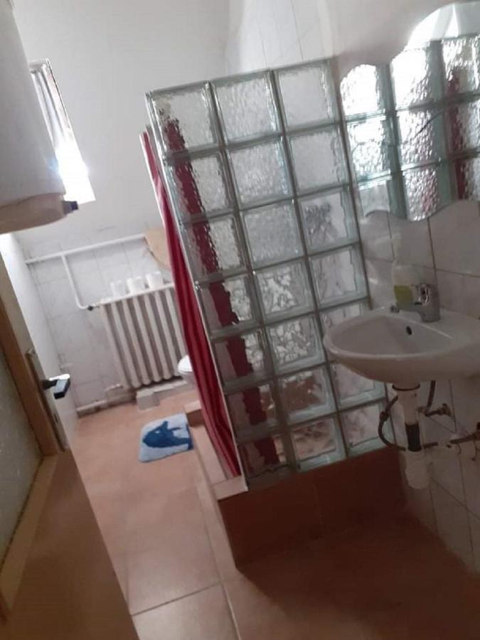 Malomtavi Vendeghaz Hotel Таполца Екстериор снимка